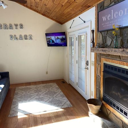Gray'S Place On Cosby Creek - 2 Bedrooms, 2 Baths, Sleeps 6 Home Ngoại thất bức ảnh